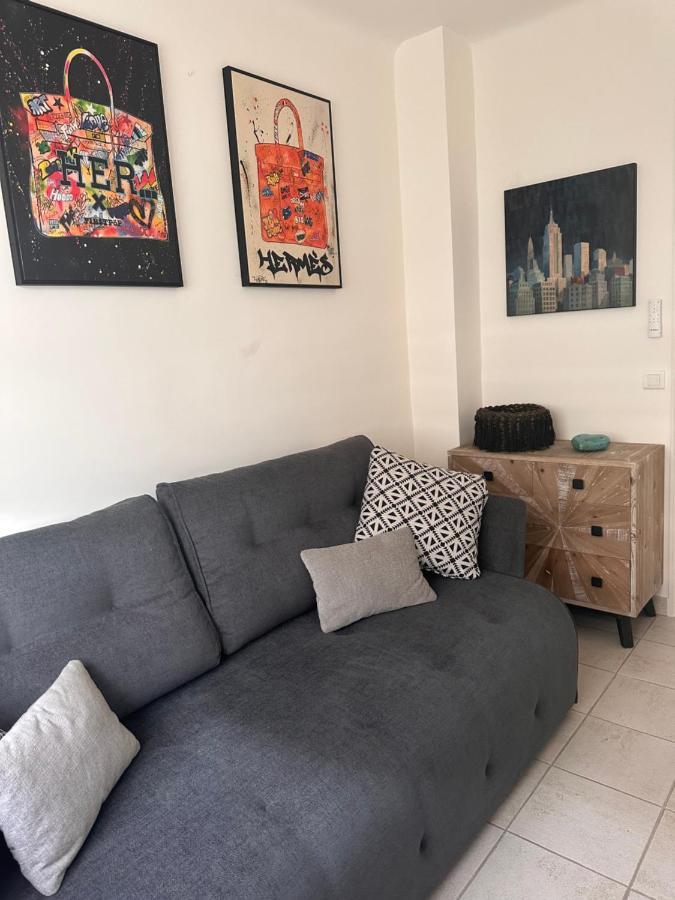 Apartment Premium Sea Front *