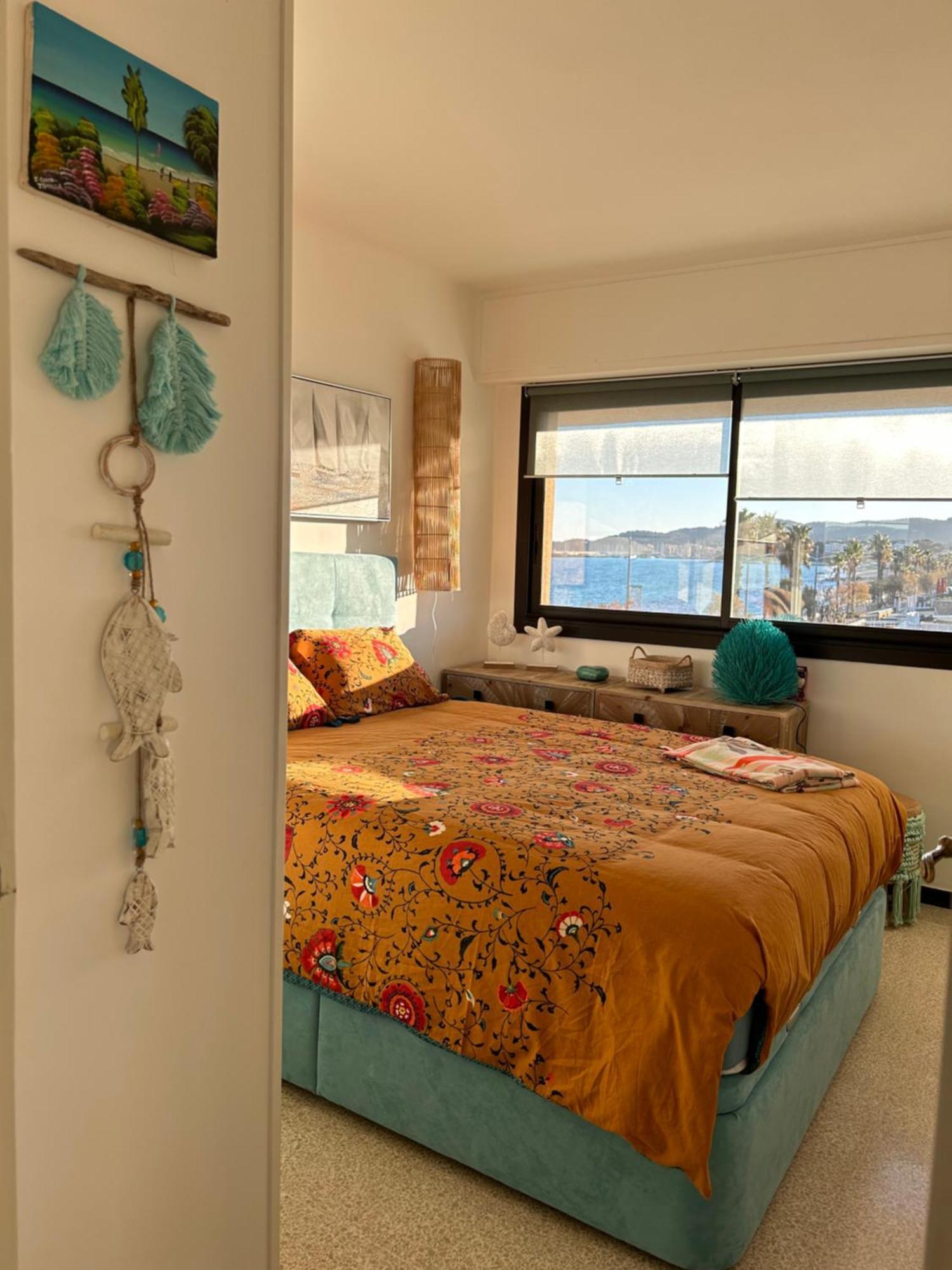 Premium Sea Front Apartment Le Lavandou